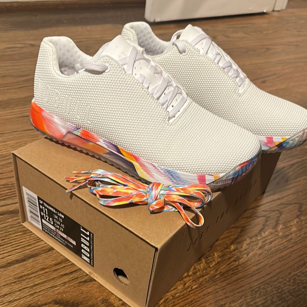 NOBULL White Athletic Shoes with Multicolor Sole